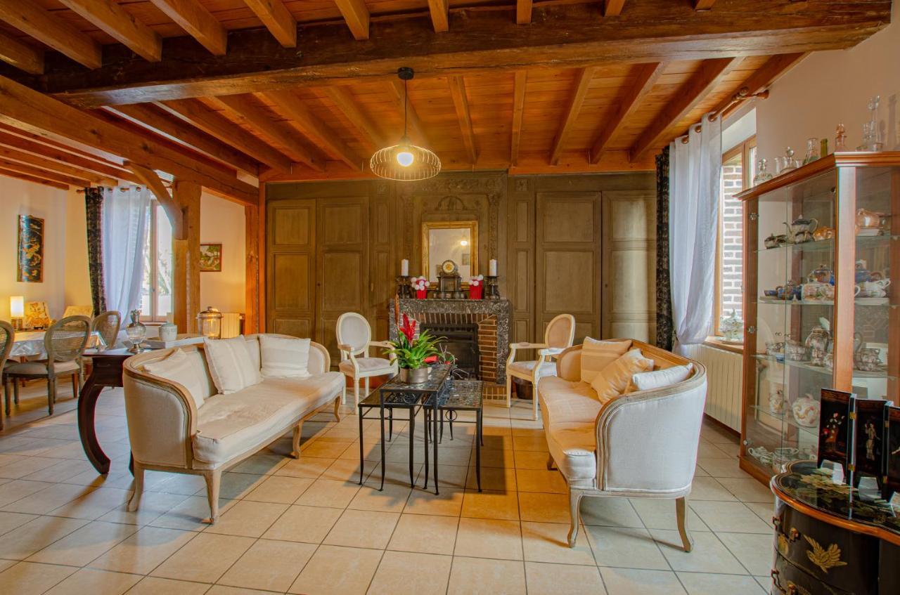 La Chambre D'Amis La Costignieres Montgueux Luaran gambar