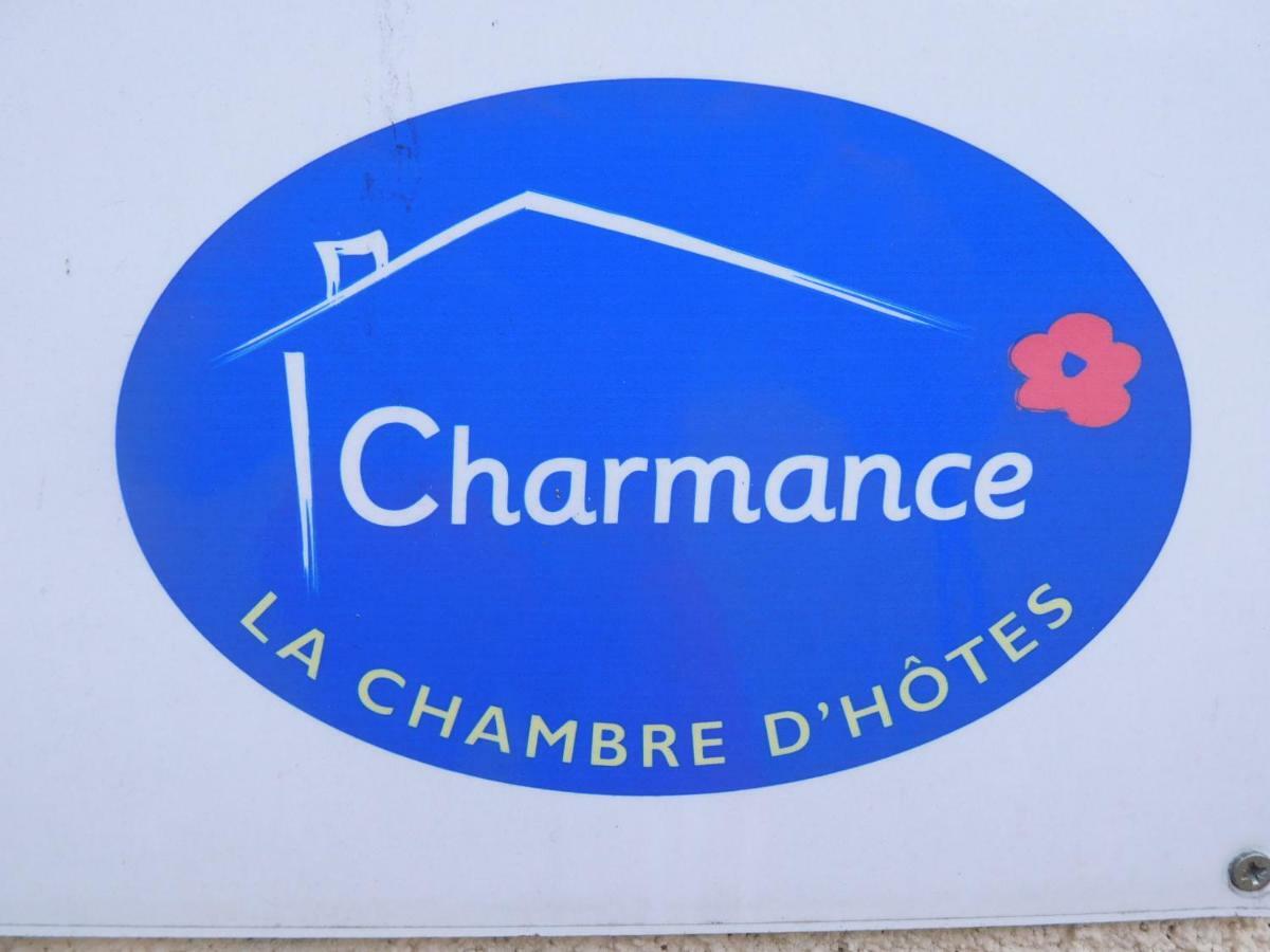 La Chambre D'Amis La Costignieres Montgueux Luaran gambar