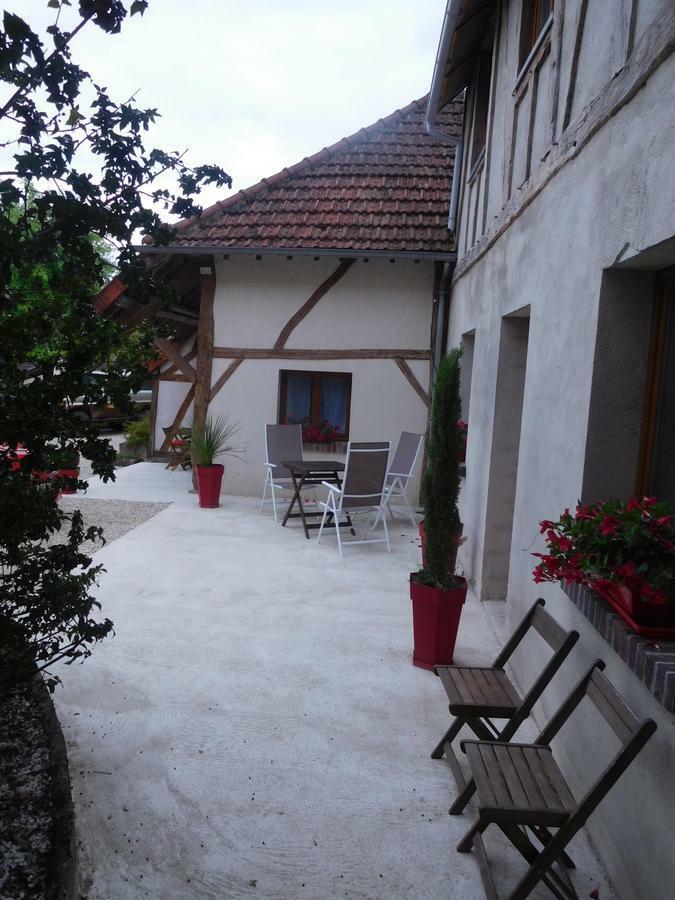 La Chambre D'Amis La Costignieres Montgueux Luaran gambar